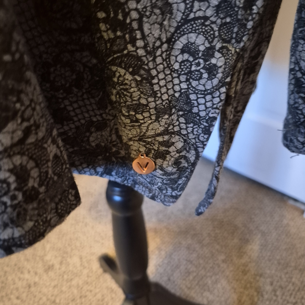 Livi Active Gray Patterned Hoodie - Picture 4 of 5